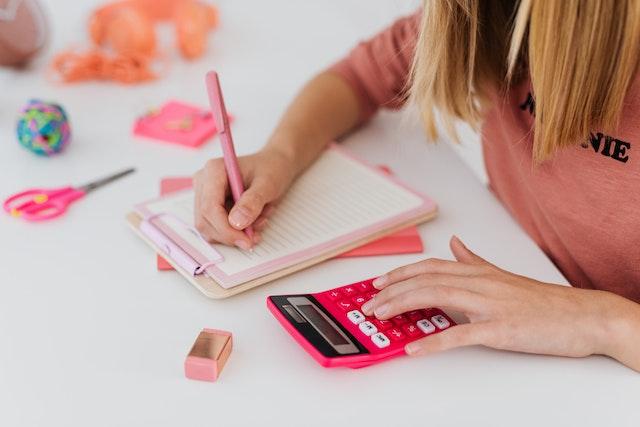 An individual calculating a credit card spending limit