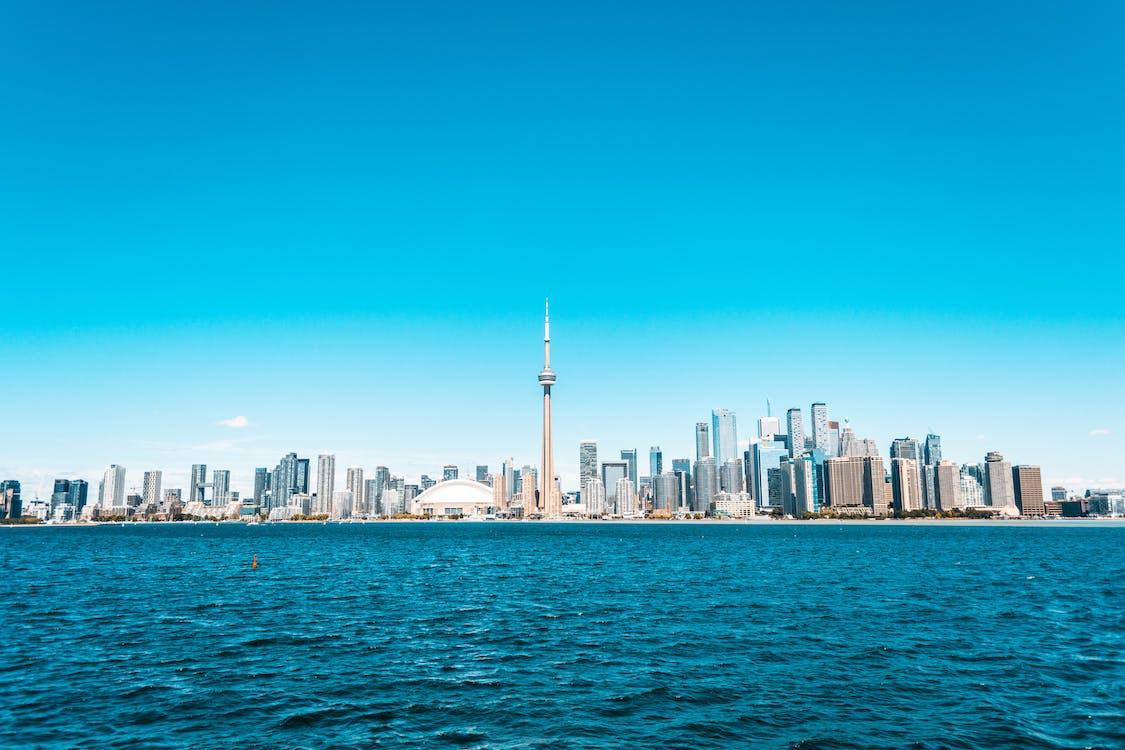 the Toronto skyline